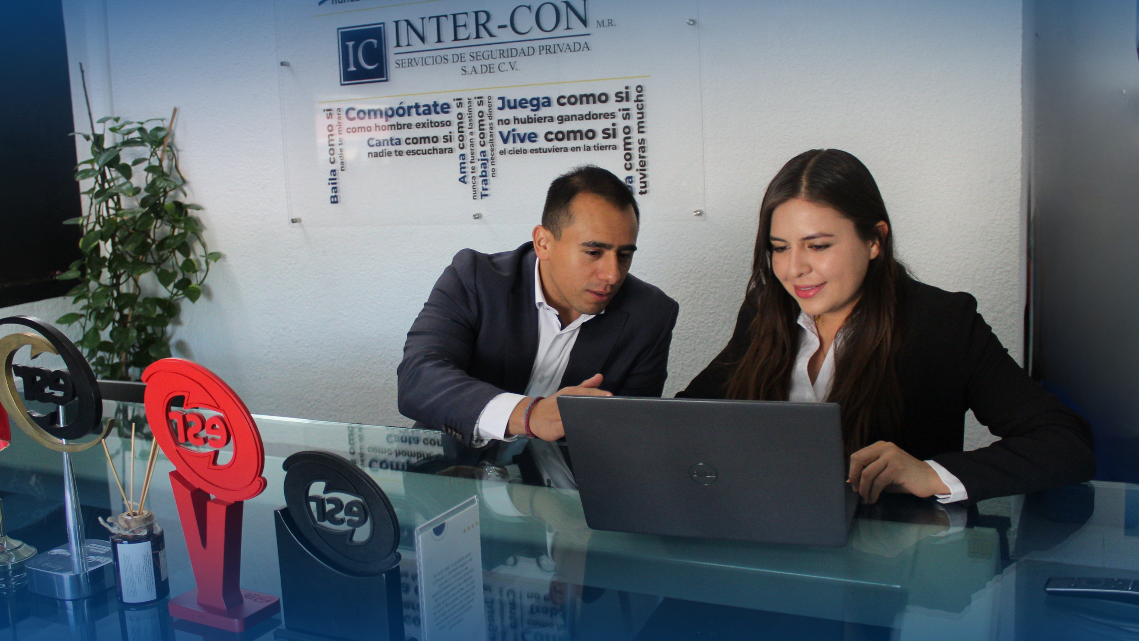 RENOVACIÓN Y ÉXITO: EL EQUIPO DE VENTAS DE INTER-CON